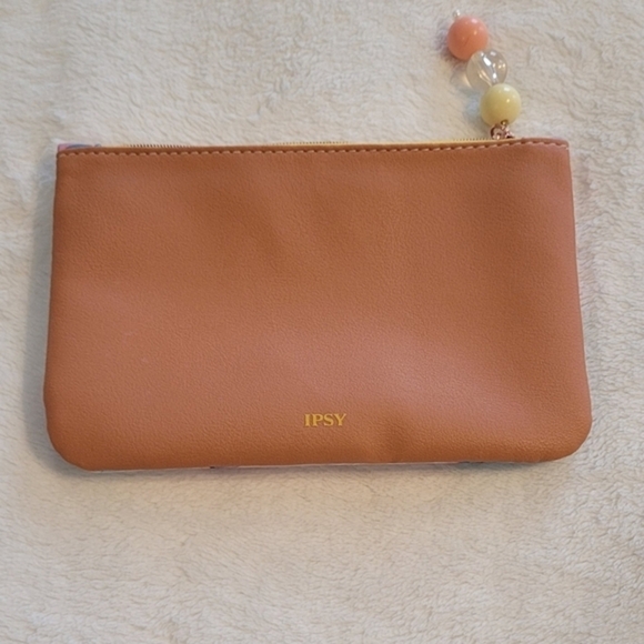 Tie Dye Swirled Ipsy Makeup Wallet Travel Bag‎ - Picture 2 of 5